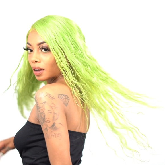 New Emerald Green Front Lace Wig 14” main image 4